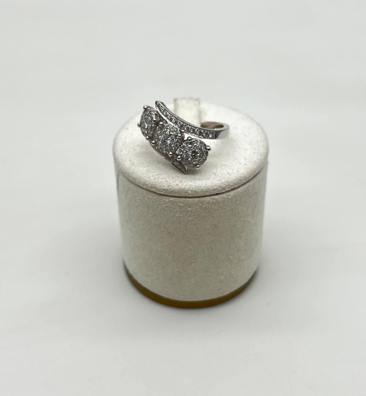 diamonds pave set round cluster halo 14k white gold statement three stone ring