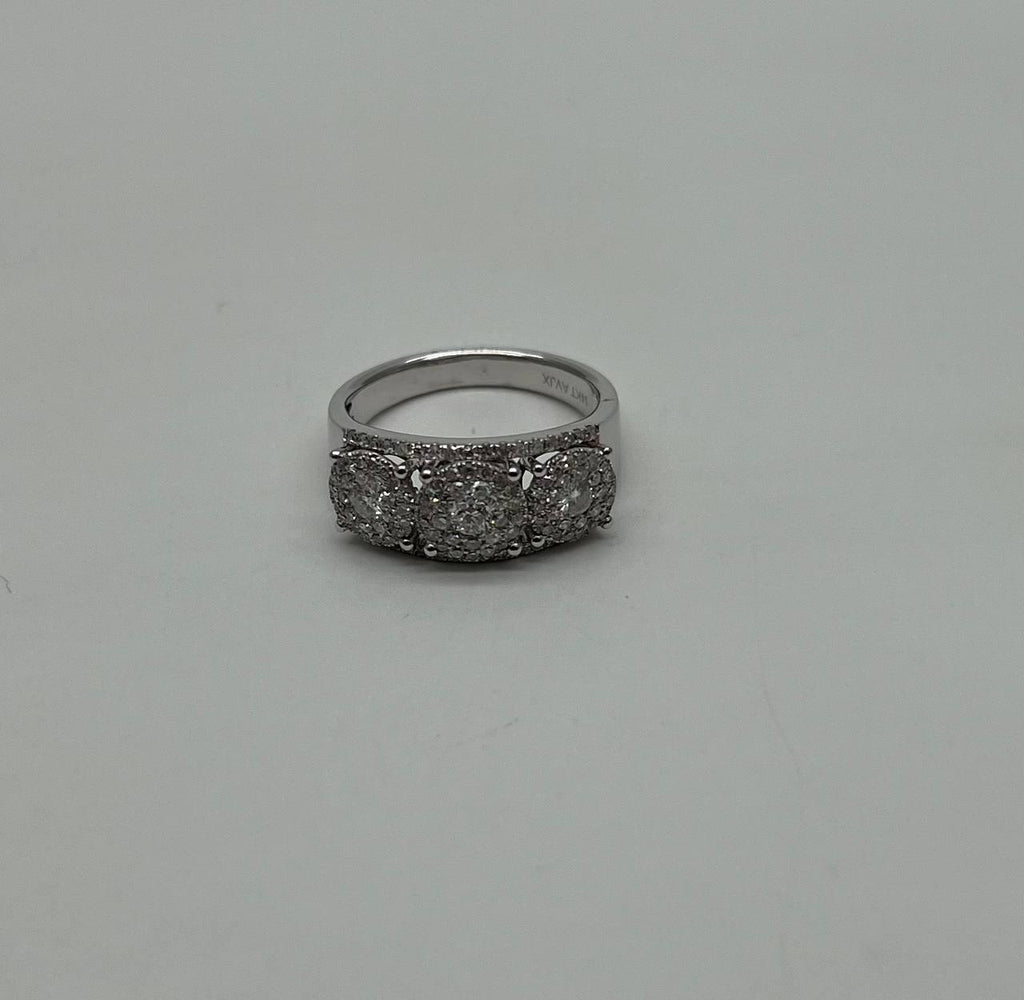 Diamonds Pave Set Round Cluster Halo Set White Gold Statement Three Stone Ring