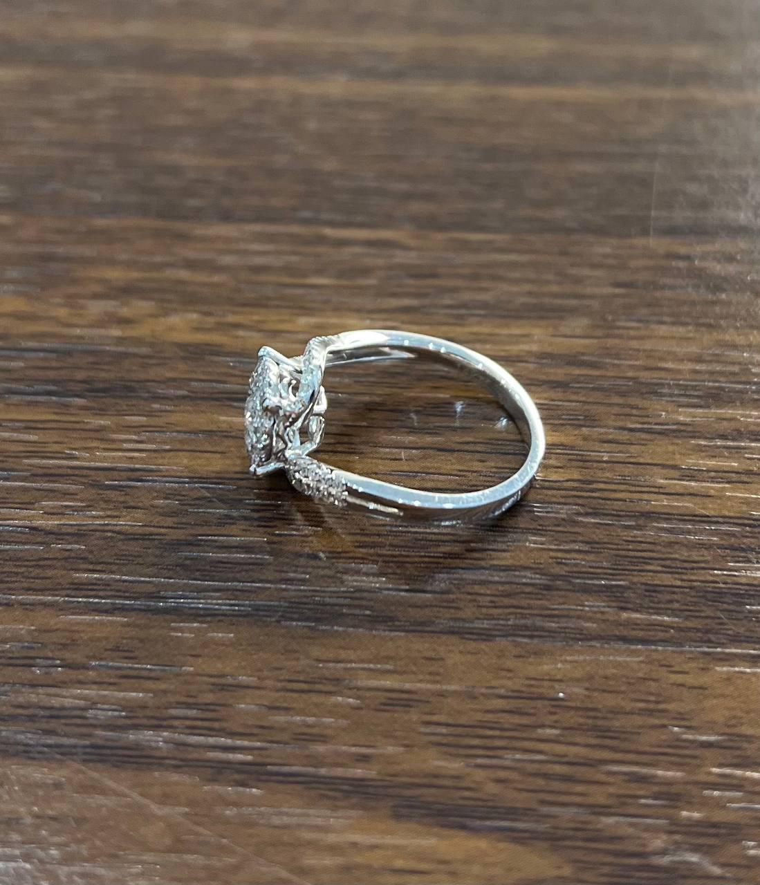Diamonds Pave Set Round Cluster Halo 14KWhite Gold Statement Bypass Spiral Ring