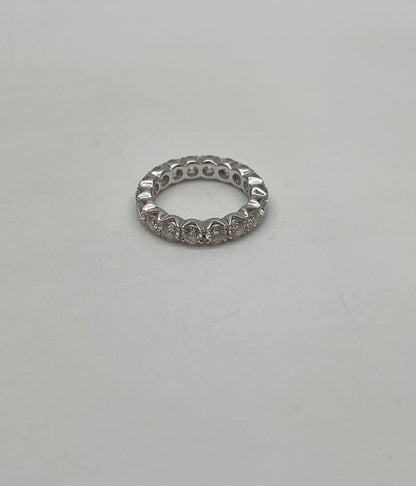 Classic Scallop Prong Set Eternity Round Brilliant Diamond White Gold Band Ring