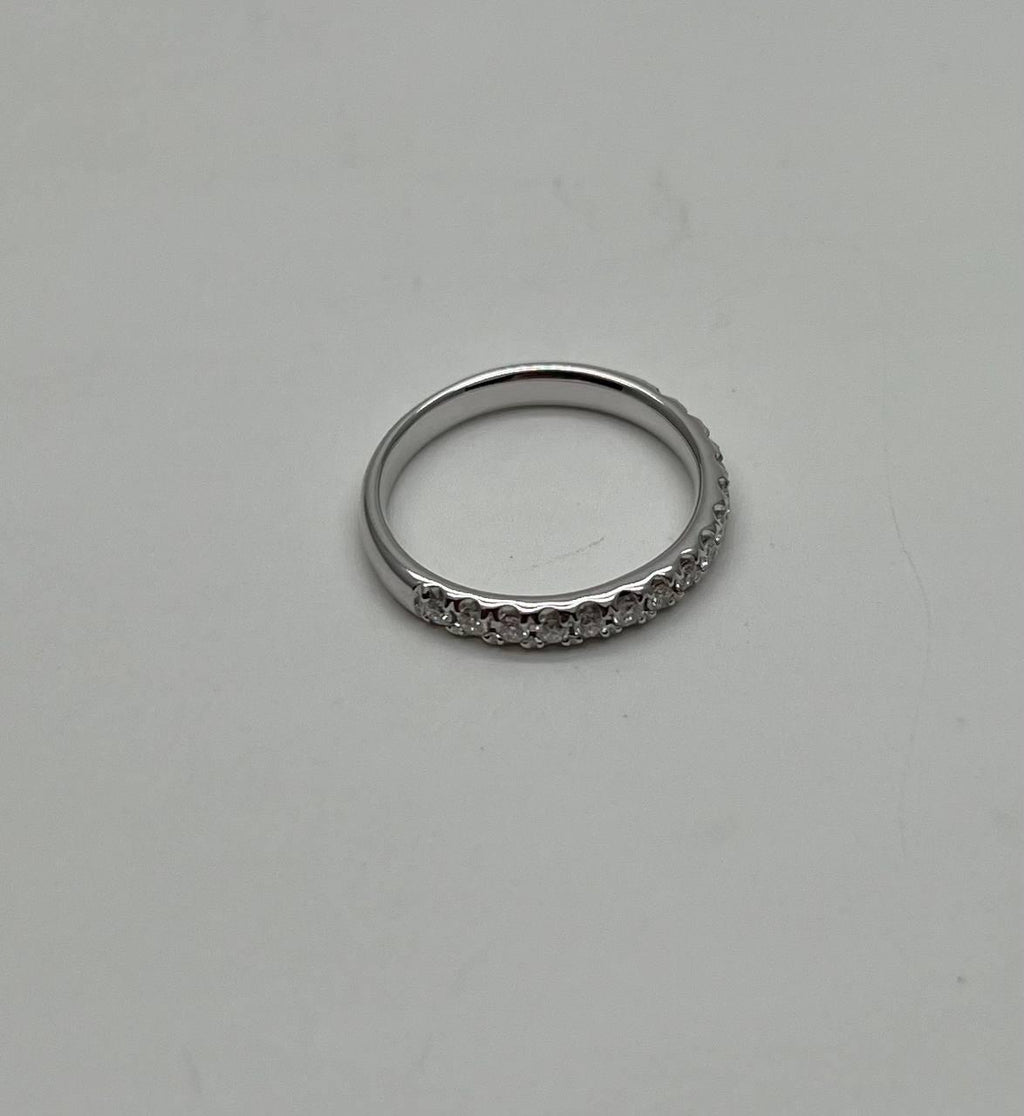 Classic Inset Round Brilliant Diamond Line 14K White Gold Medium Band Ring