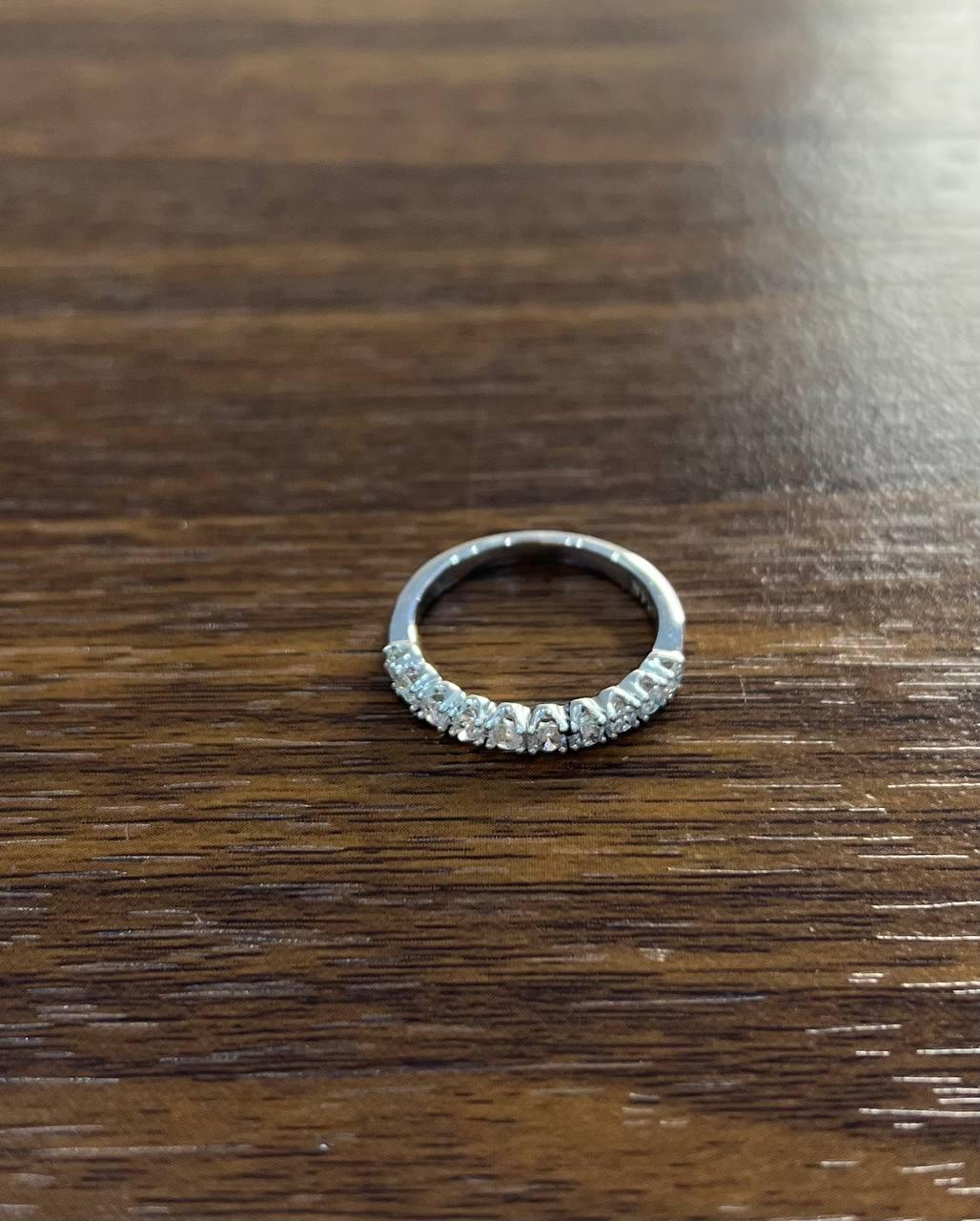 Classic Scallop Set Round Brilliant Diamond Line 14K White Gold Medium Band Ring