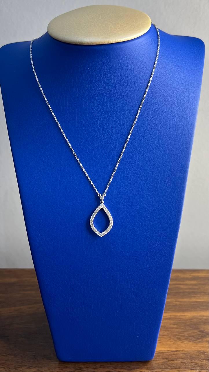 Marquise Oval Shape Rhombus Diamonds Halo Motif 18K White Gold Pendant Necklace