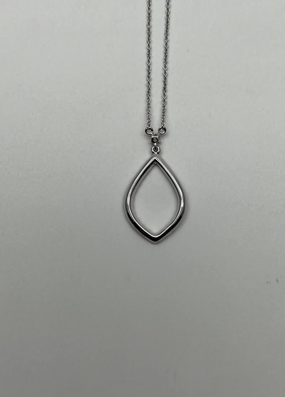 Marquise Oval Shape Rhombus Diamonds Halo Motif 18K White Gold Pendant Necklace