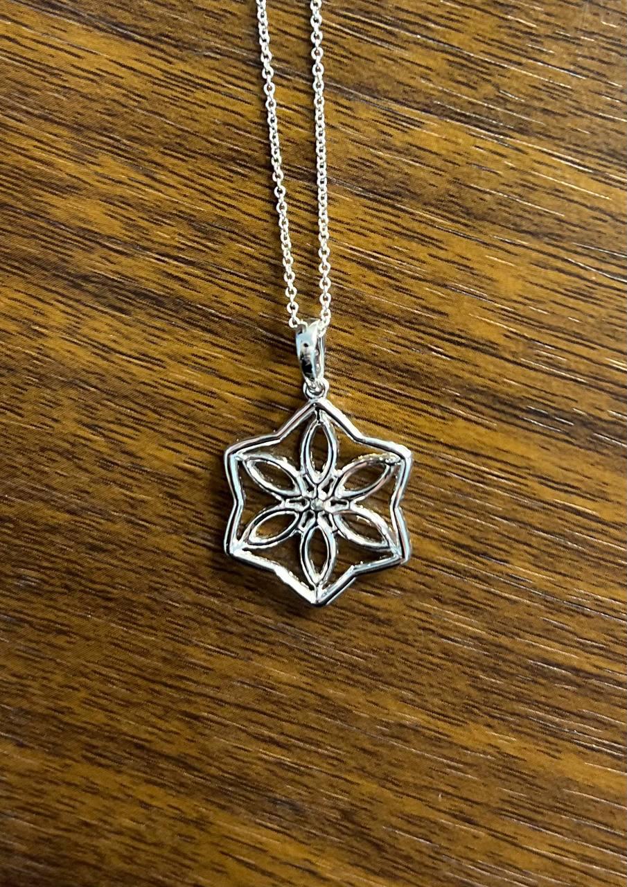 Diamond Halo Set Snowflake Symbol Motif 18K White Gold Pendant Chain Necklace