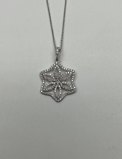 Diamond Halo Set Snowflake Symbol Motif 18K White Gold Pendant Chain Necklace