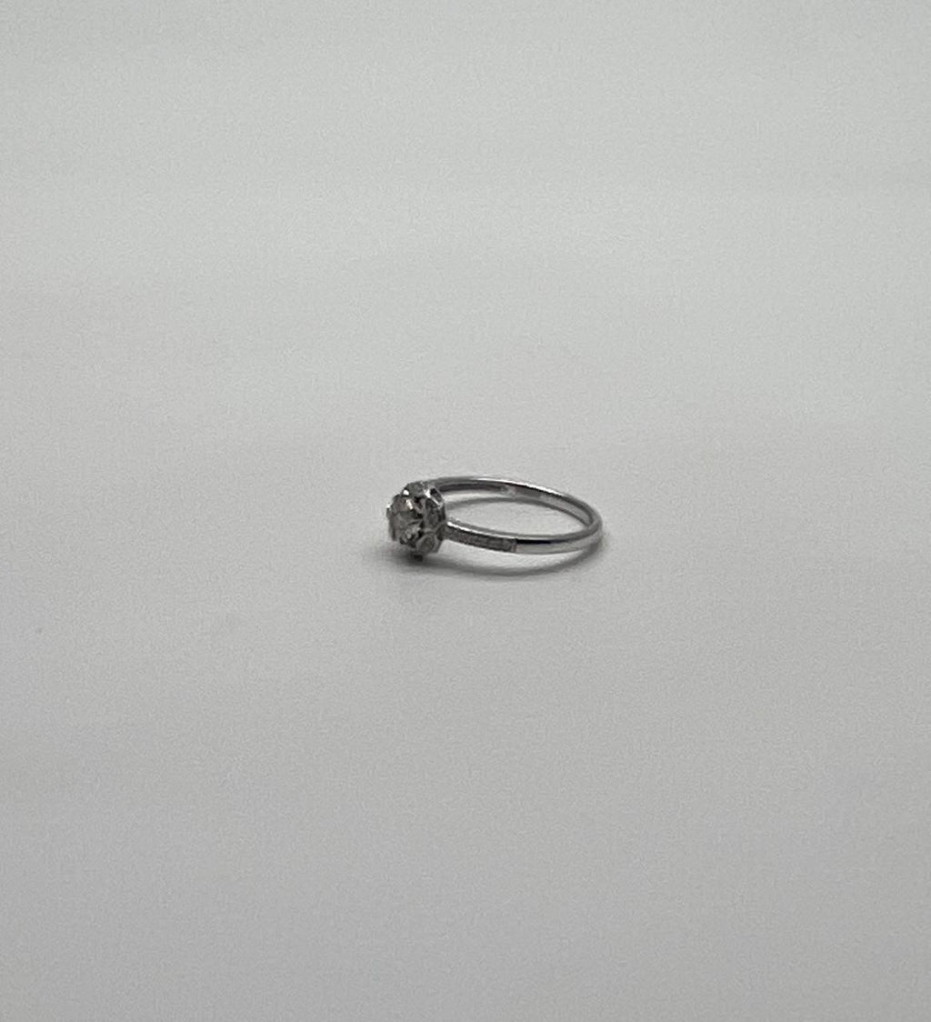 Классикалық нәзік дөңгелек пішінді ақ гауһар тасты Halo Pave 14K ақ алтыннан жасалған уәделі сақина