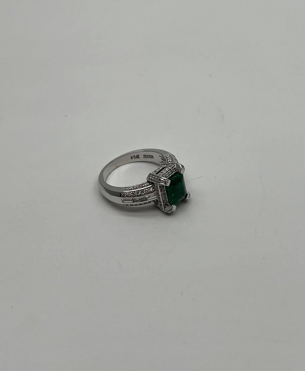 Green Emerald &amp; White Diamonds Pave Set 14K White Gold Statement Unique Ring