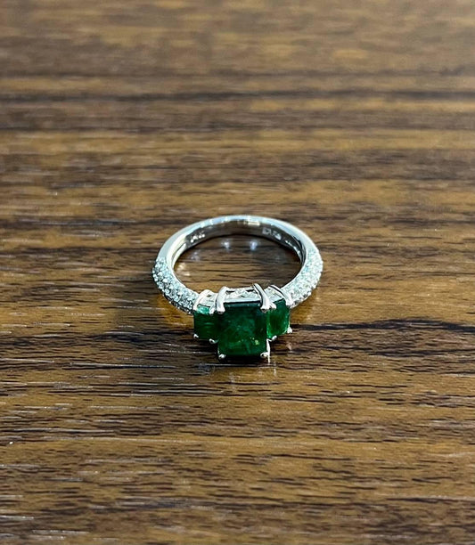 Green Emerald Three Stone Diamond 14K White Gold Classic Statement Ring