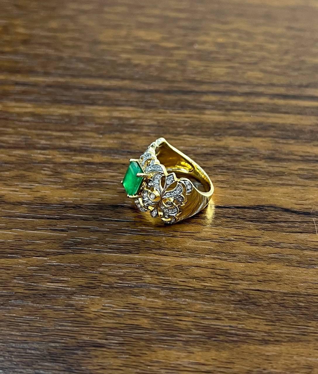 Rectangular Green Emerald Diamond Scroll 14K Yellow Gold Statement Band Ring