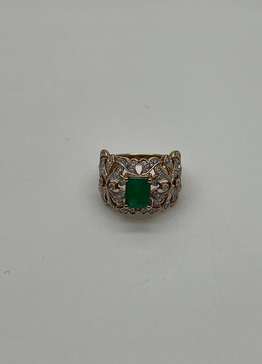 Rectangular Green Emerald Diamond Scroll 14K Yellow Gold Statement Band Ring