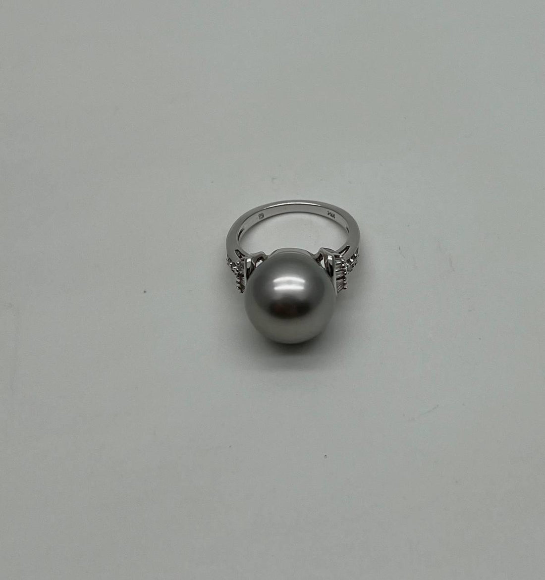 Grey Silver Black Tahitian Pearl 14K White Gold Diamond Baguette Statement Ring