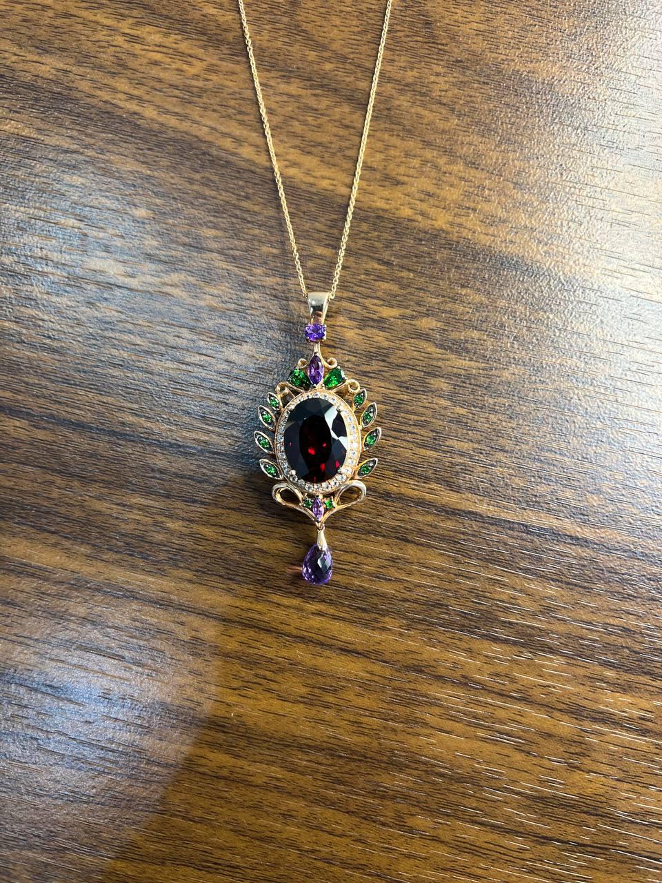 Dark Red Garnet Green Tsavorite Purple Amethyst Gold Diamonds Pendant Necklace