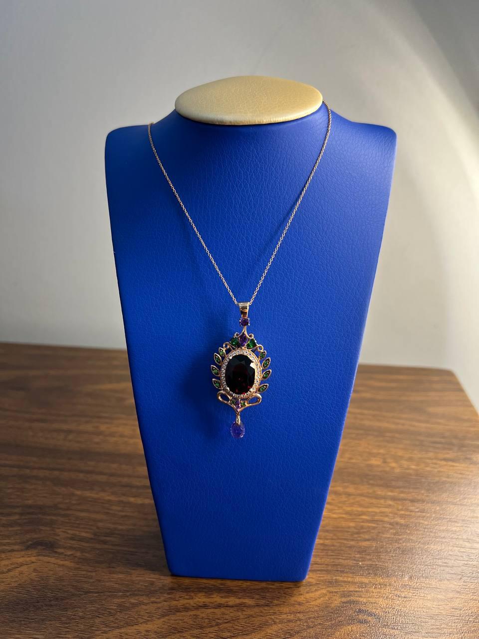 Dark Red Garnet Green Tsavorite Purple Amethyst Gold Diamonds Pendant Necklace