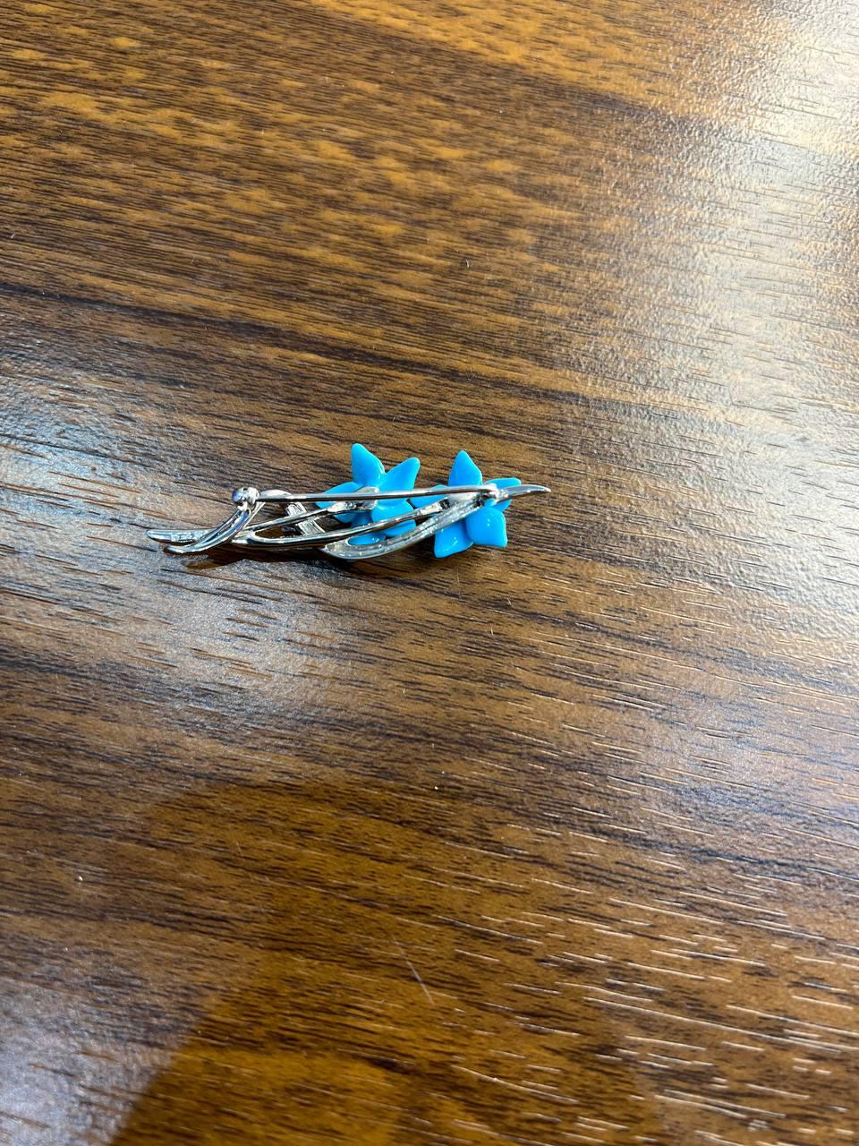 Teal Blue Turquoise Caved Floral Flower Diamonds 14K White Gold Pin Brooch