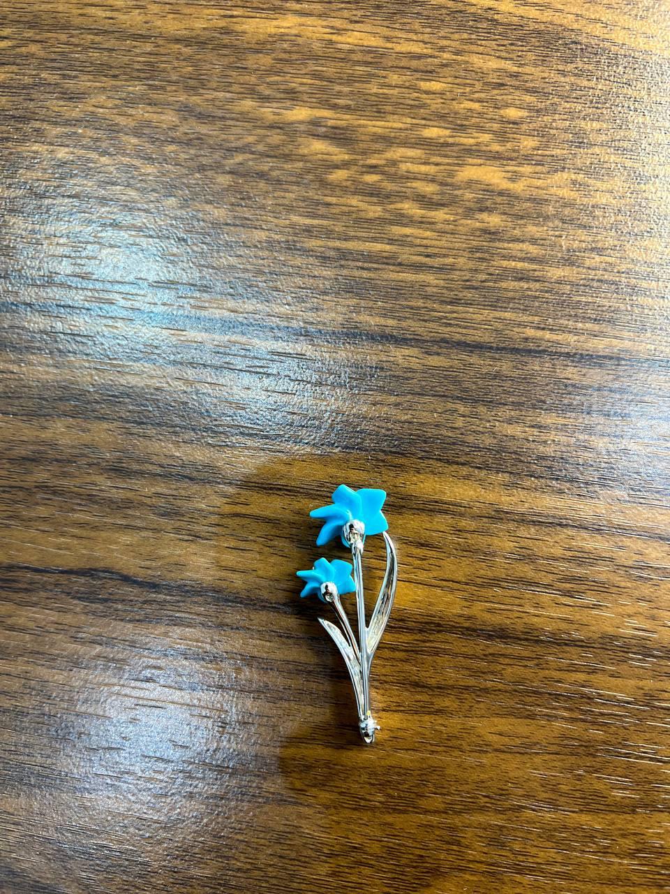 Teal Blue Turquoise Caved Floral Flower Diamonds 14K White Gold Pin Brooch