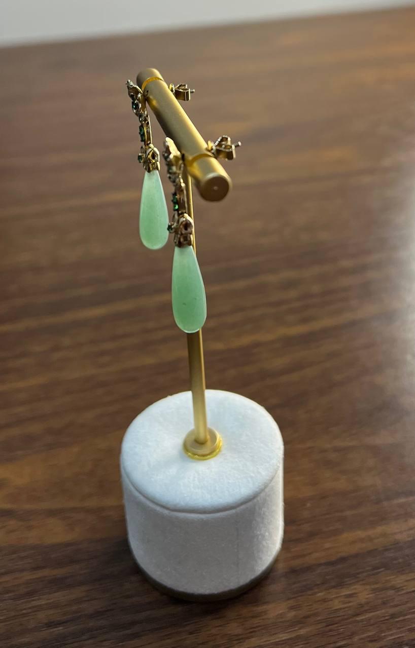 Droplet Briolette Light Green Jade Floral 14K Yellow Gold Teardrop Earrings