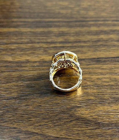 Oval Green Amethyst Prasiolite Halo White Diamonds Halo Gold Statement Ring