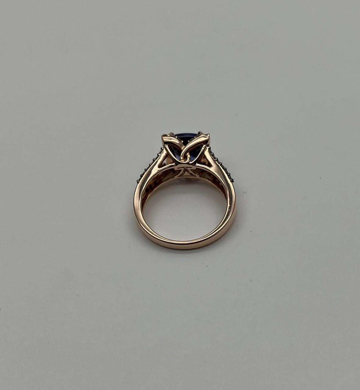 round shape cut blue violet tanzanite white diamond statement 14k rose gold ring