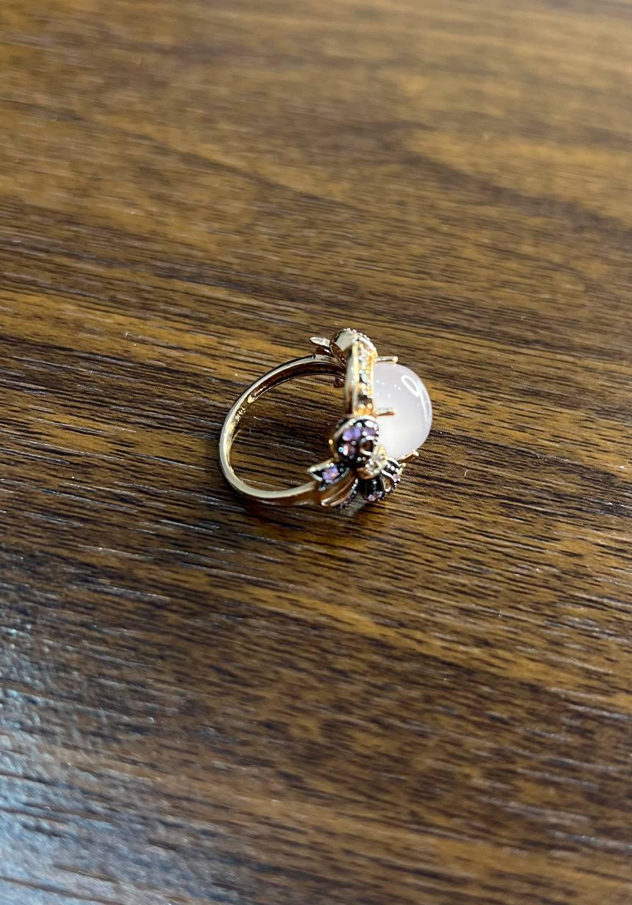 Oval Milky White Cabochon Agate Chalcedony Multi-Color Gemstone Gold Ring