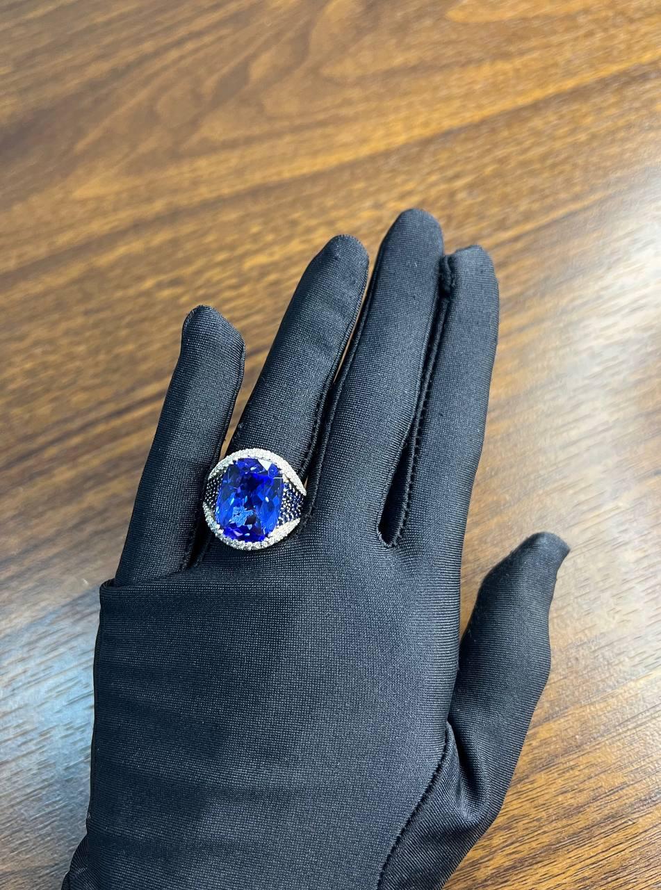 Blue Tanzanite Cushion Cut Blue Sapphire White Diamonds Pave 14K White Gold Ring