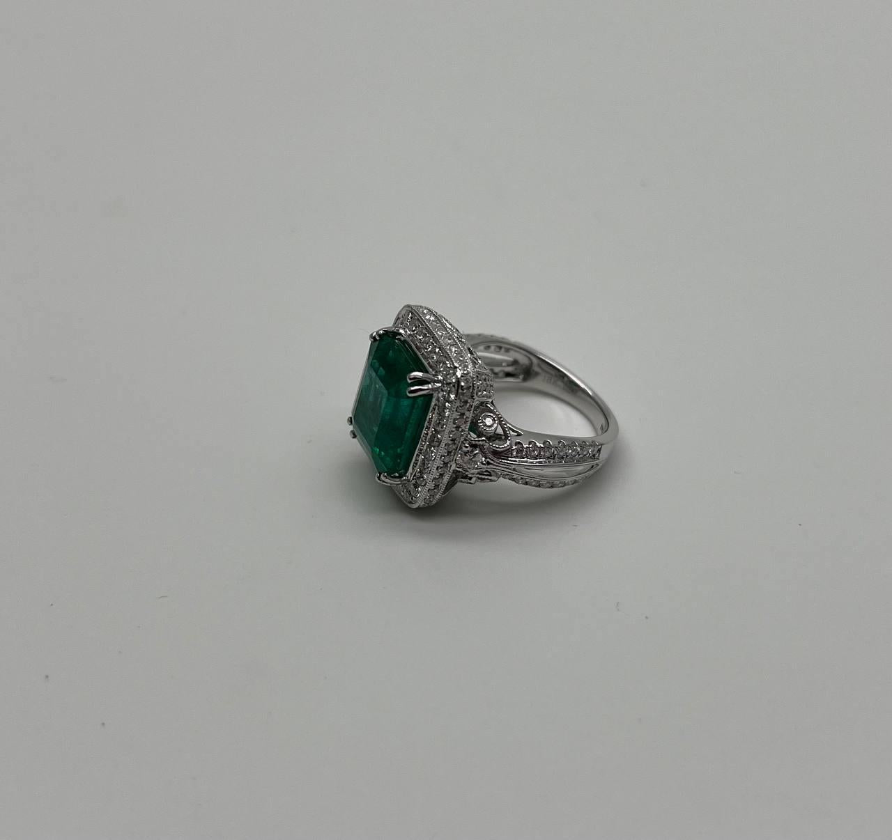 Emerald Cut Shape Emerald Halo Diamond 18K White Gold Classic Statement Ring