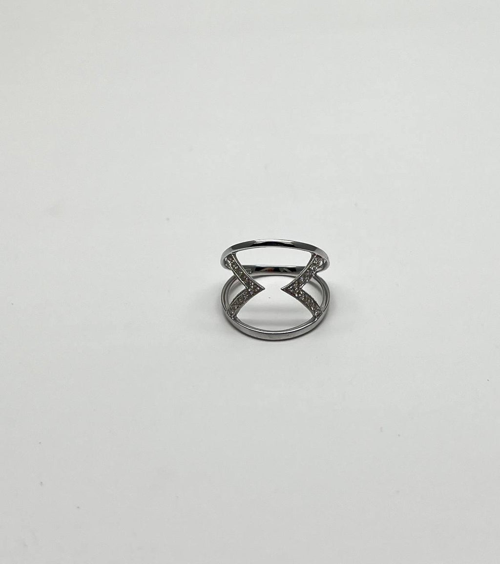 Geometric V Shape Open Brilliant Cut White Diamond 18 Karat White Gold Ring