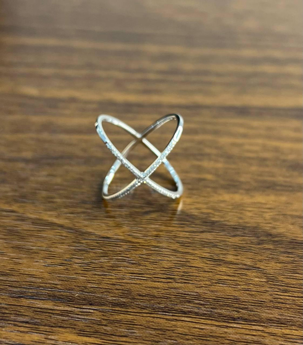 White Diamond Brilliant Criss Cross X Statement 14 Karat White Gold Fashion Ring