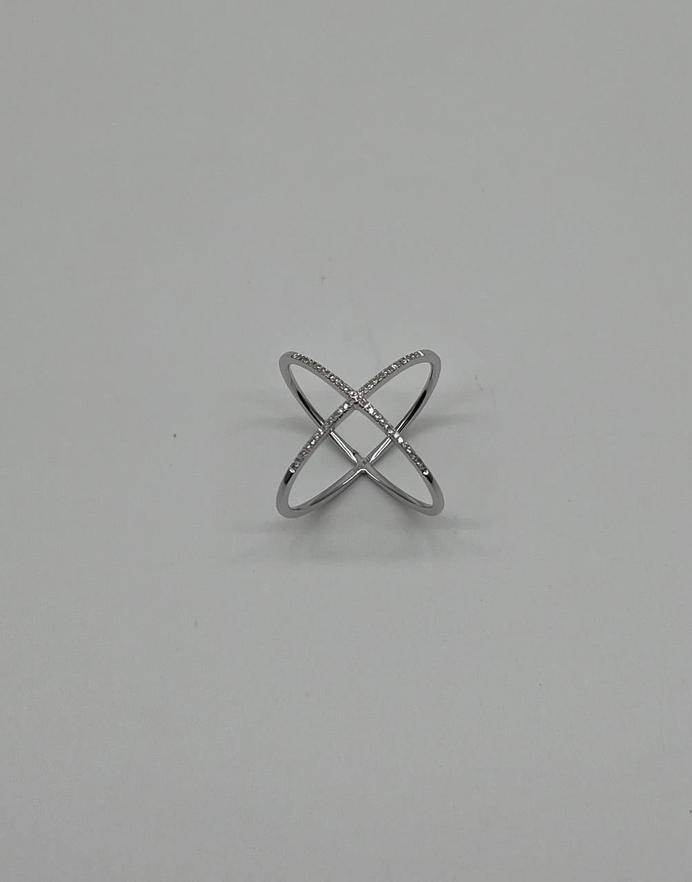 White Diamond Brilliant Criss Cross X Statement 14 Karat White Gold Fashion Ring