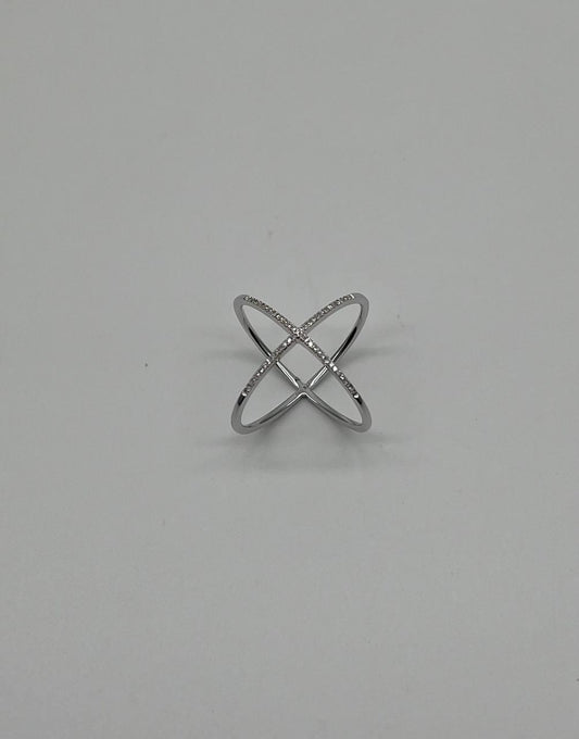White Diamond Brilliant Criss Cross X Statement 14 Karat White Gold Fashion Ring