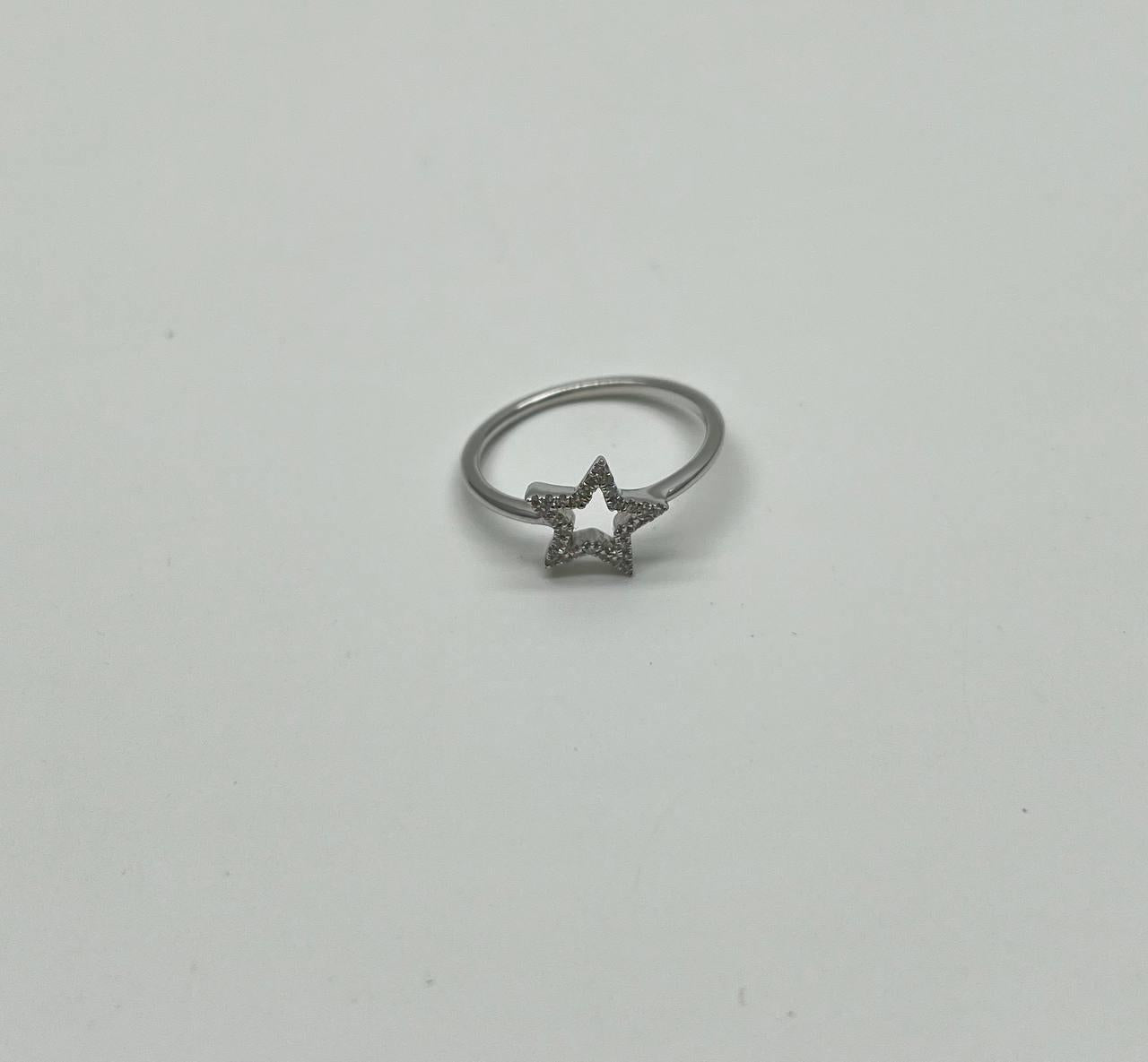 Star White Diamond Brilliant 14K White Gold Dainty Fun Statement Minimalist Ring