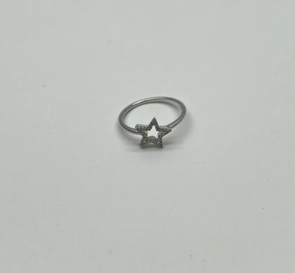 Star White Diamond Brilliant 14K White Gold Dainty Fun Statement Minimalist Ring