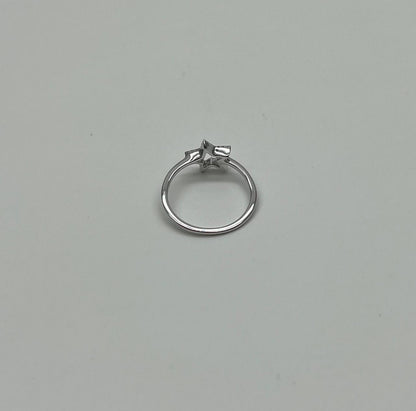 Star White Diamond Brilliant 14K White Gold Dainty Fun Statement Minimalist Ring