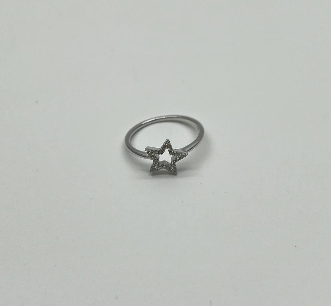 Star White Diamond Brilliant 14K White Gold Dainty Fun Statement Ring