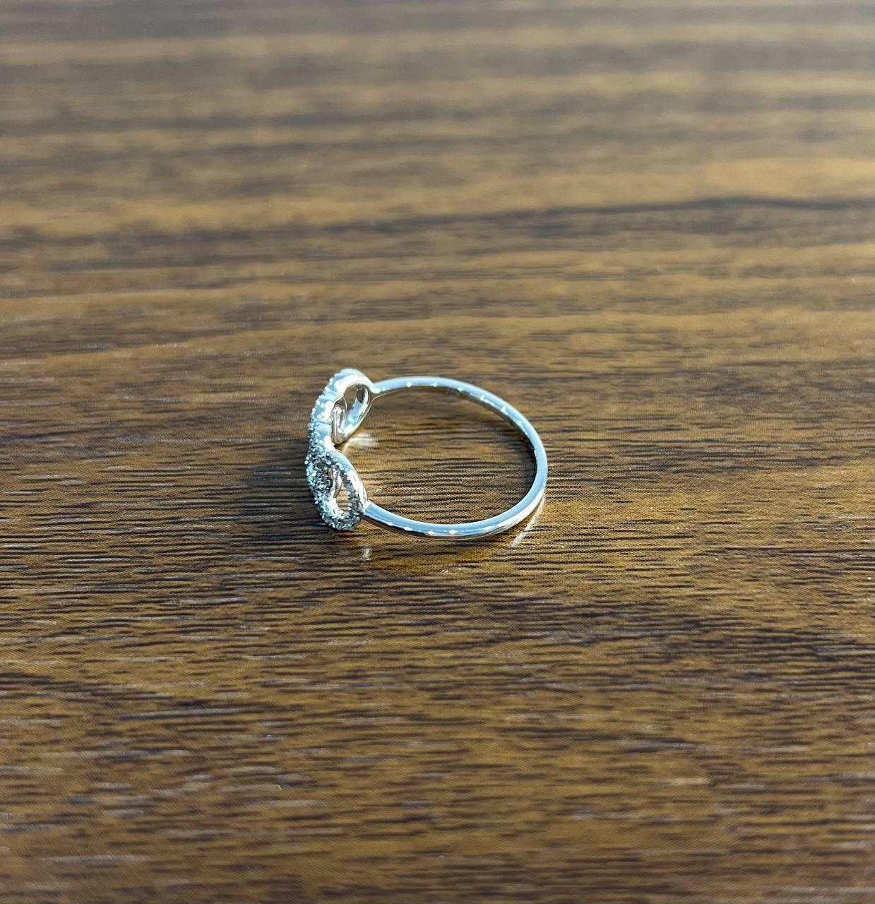 Infinity Circles Round Brilliant Cut White Diamond 14 Karat White Gold Ring