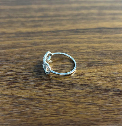 Infinity Circles Round Brilliant Cut White Diamond 14 Karat White Gold Ring