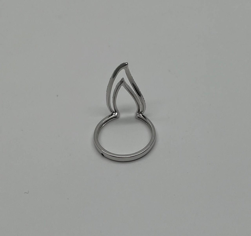 Flame Fire Geometric Triangle Cut White Diamond 14 Karat White Gold Ring