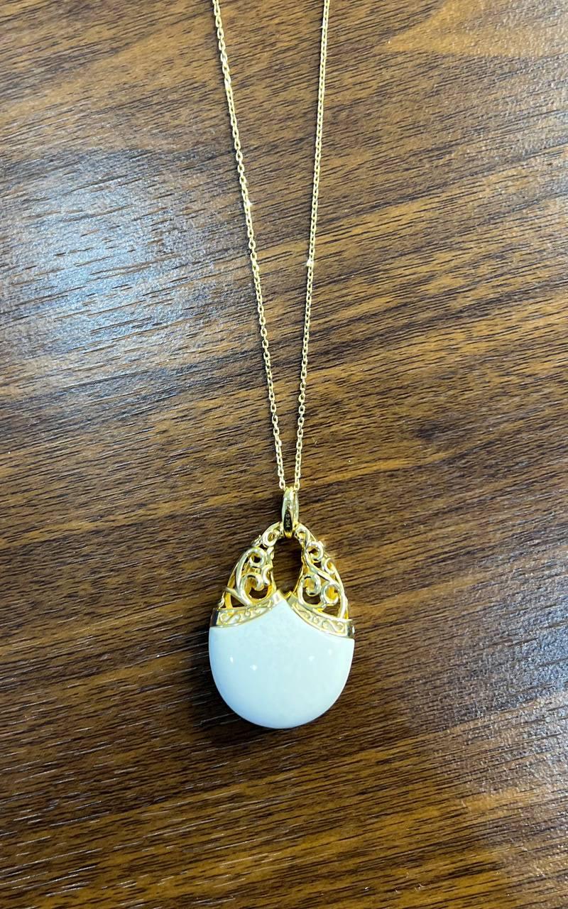 White Agate Diamond 18 Karat Rose Gold Theme Symbol Unique Pendant Necklace