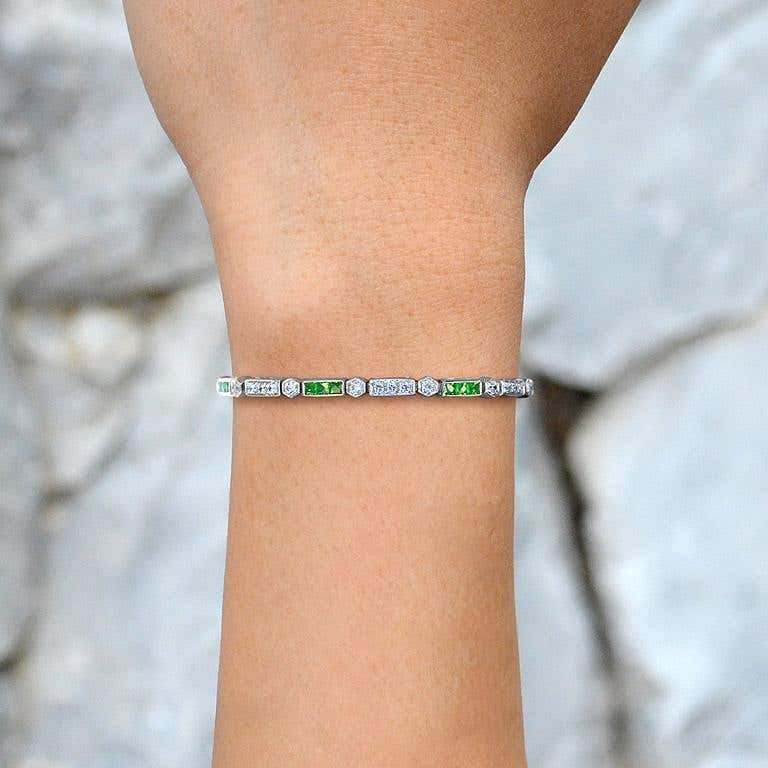 Alternate Row Green Emerald & Diamond Tennis Line 14K White Gold Bracelet