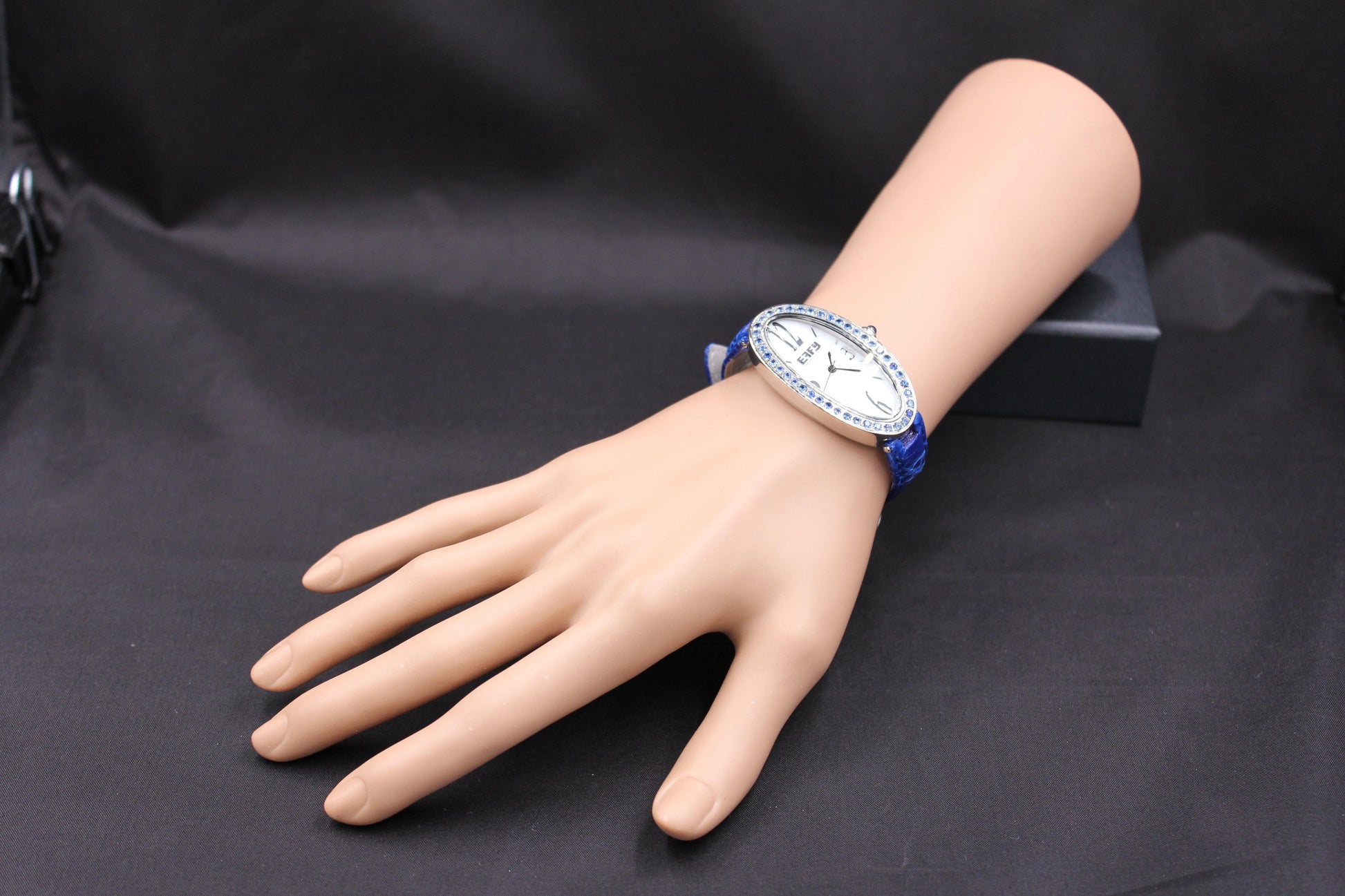 Blue Sapphires Pave Dial Luxury Swiss Quartz Exotic Leather Band Watch