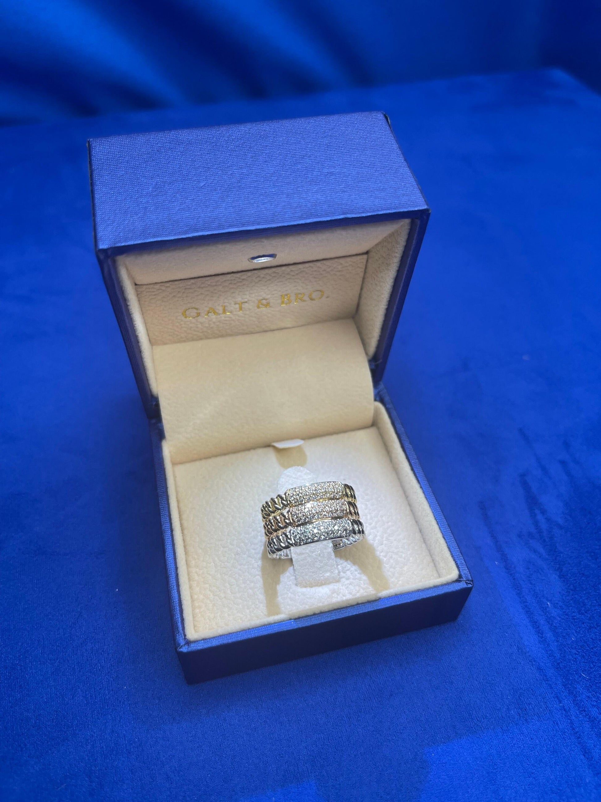 Brilliant Cut Diamond Pave Set Medium Stackable Curb Link Cocktail Statement Fas