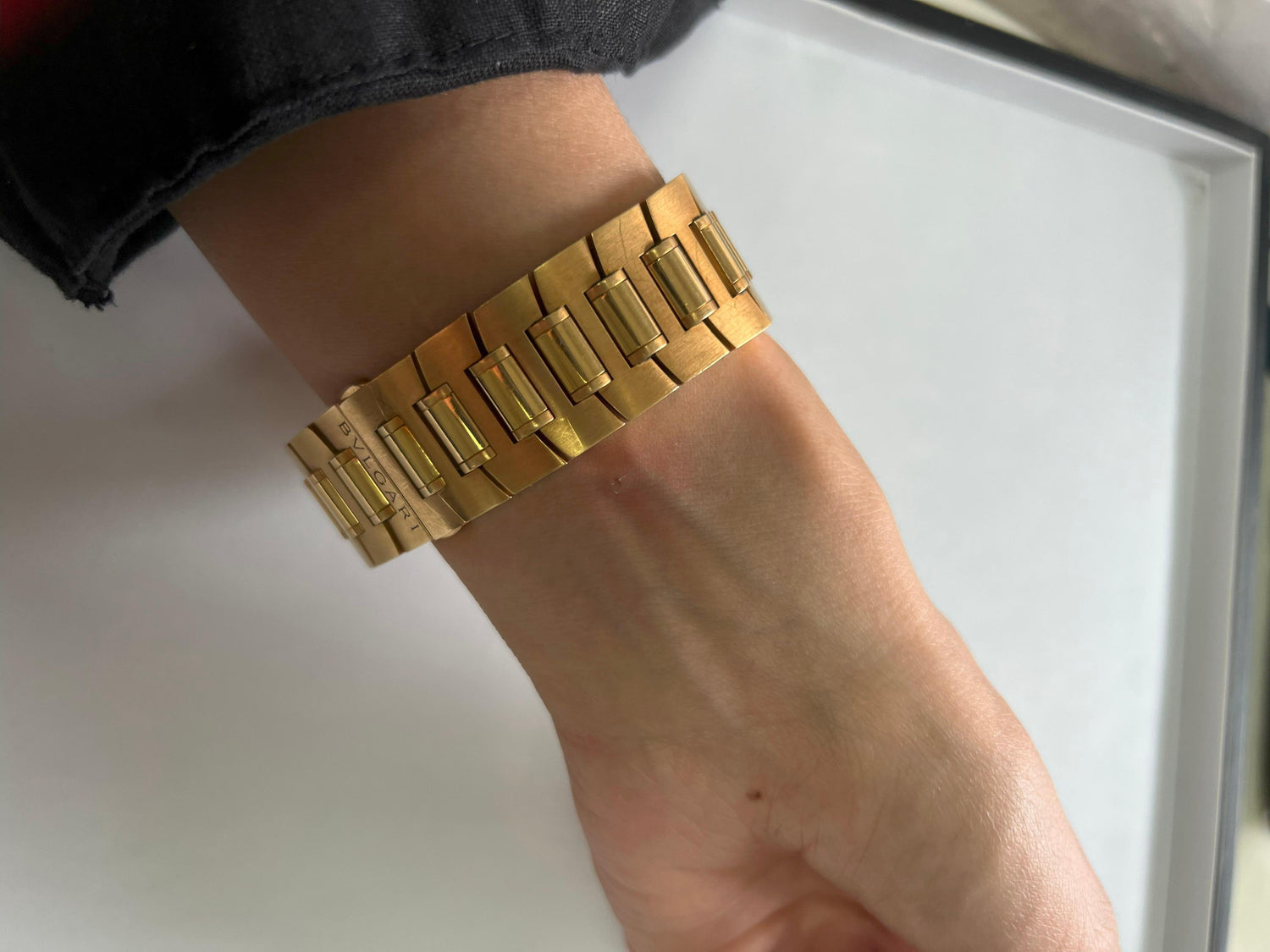 Bvlgari Bulgari Assioma 18 Karat Yellow Gold Large Dial Watch