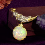 White Ethiopian Opal Diamond Vintage Style Wonderful Bird Parrot Gold Pin Brooch