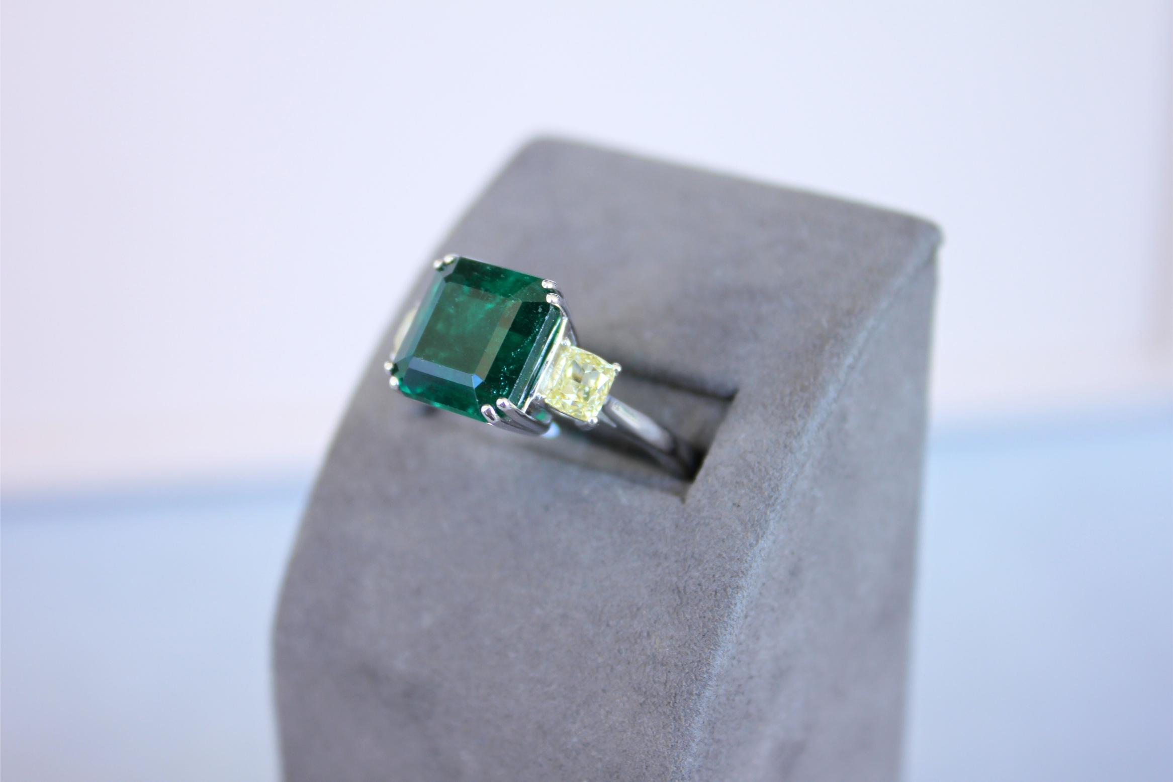 Square Cut Emerald Yellow Cushion Shape Diamonds Two Stone 18K White Gold Ring