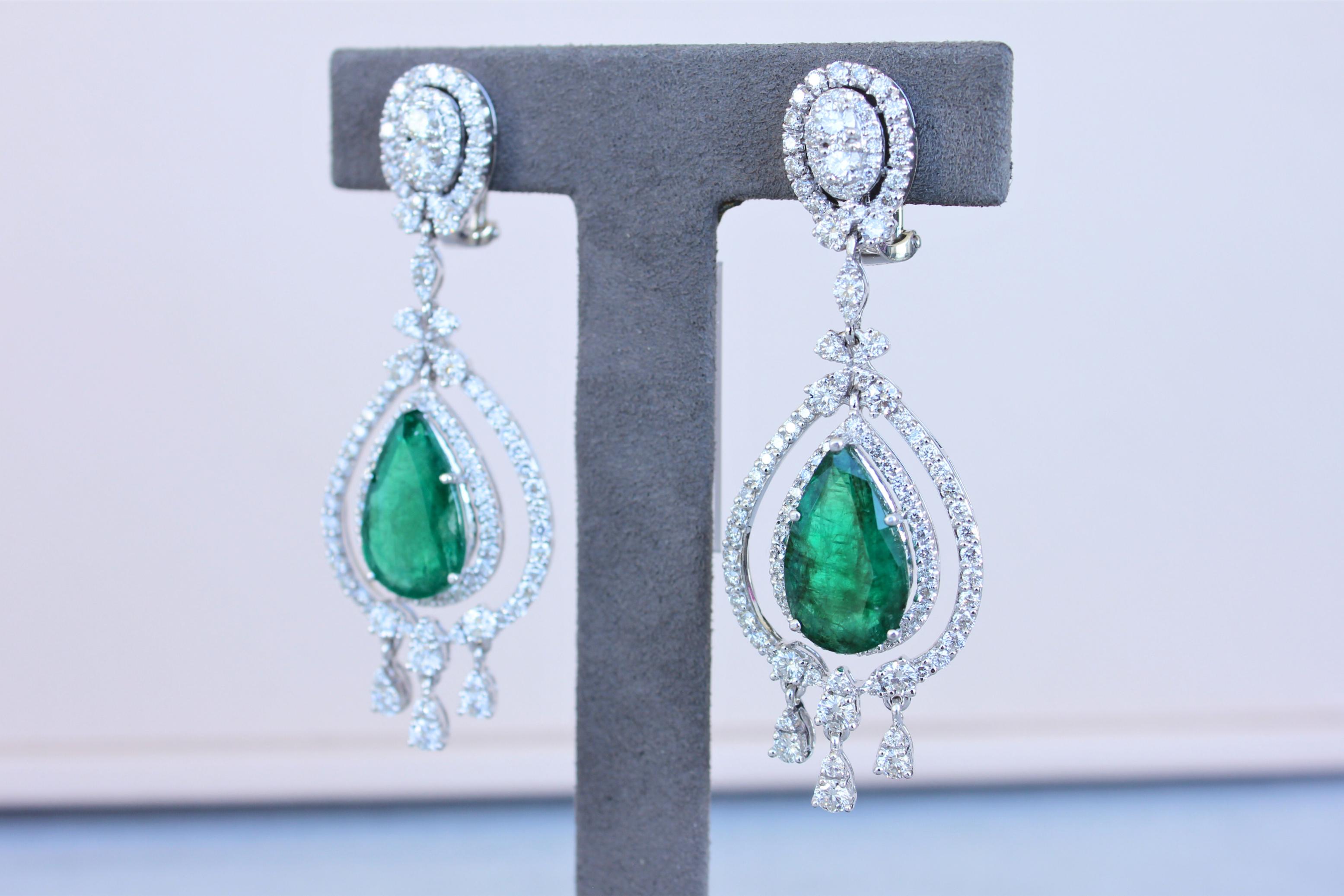 Large Pear-Shape Drop Emeralds Diamond Chandelier 18K White Gold Unique Earrings