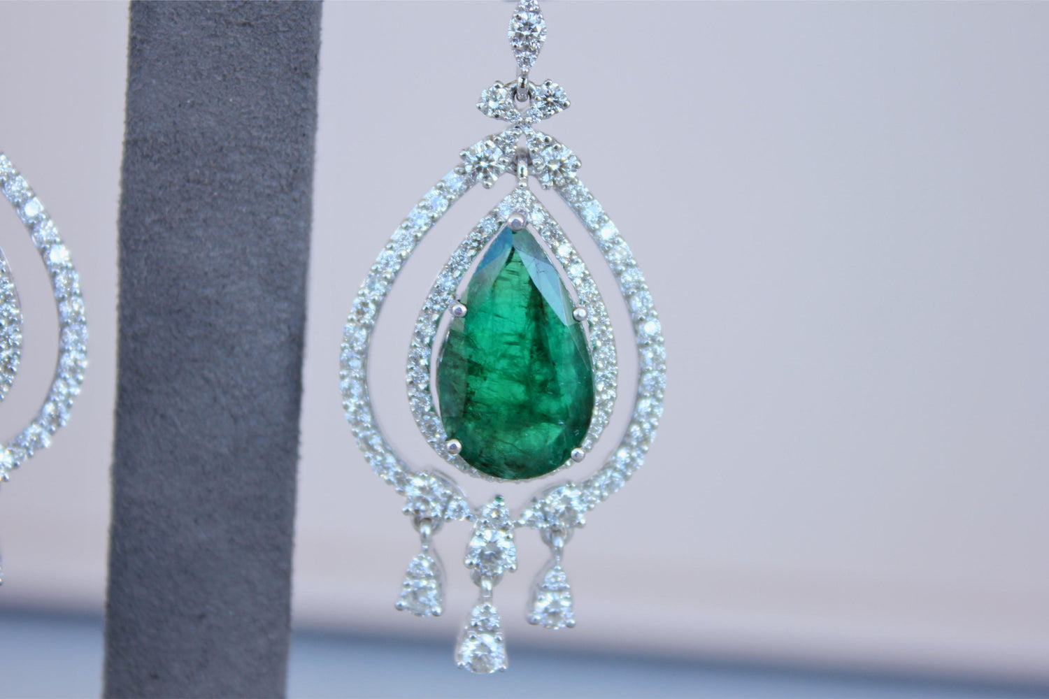 Large Pear-Shape Drop Emeralds Diamond Chandelier 18K White Gold Unique Earrings