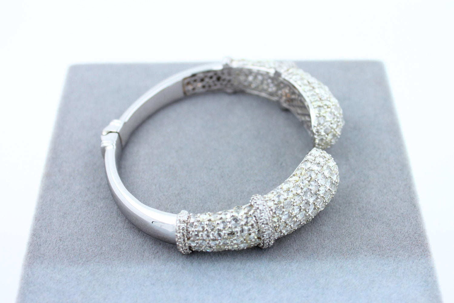 Diamond Round Shape Brilliant Cut Pave Set Lux 18K White Gold Bangle Bracelet