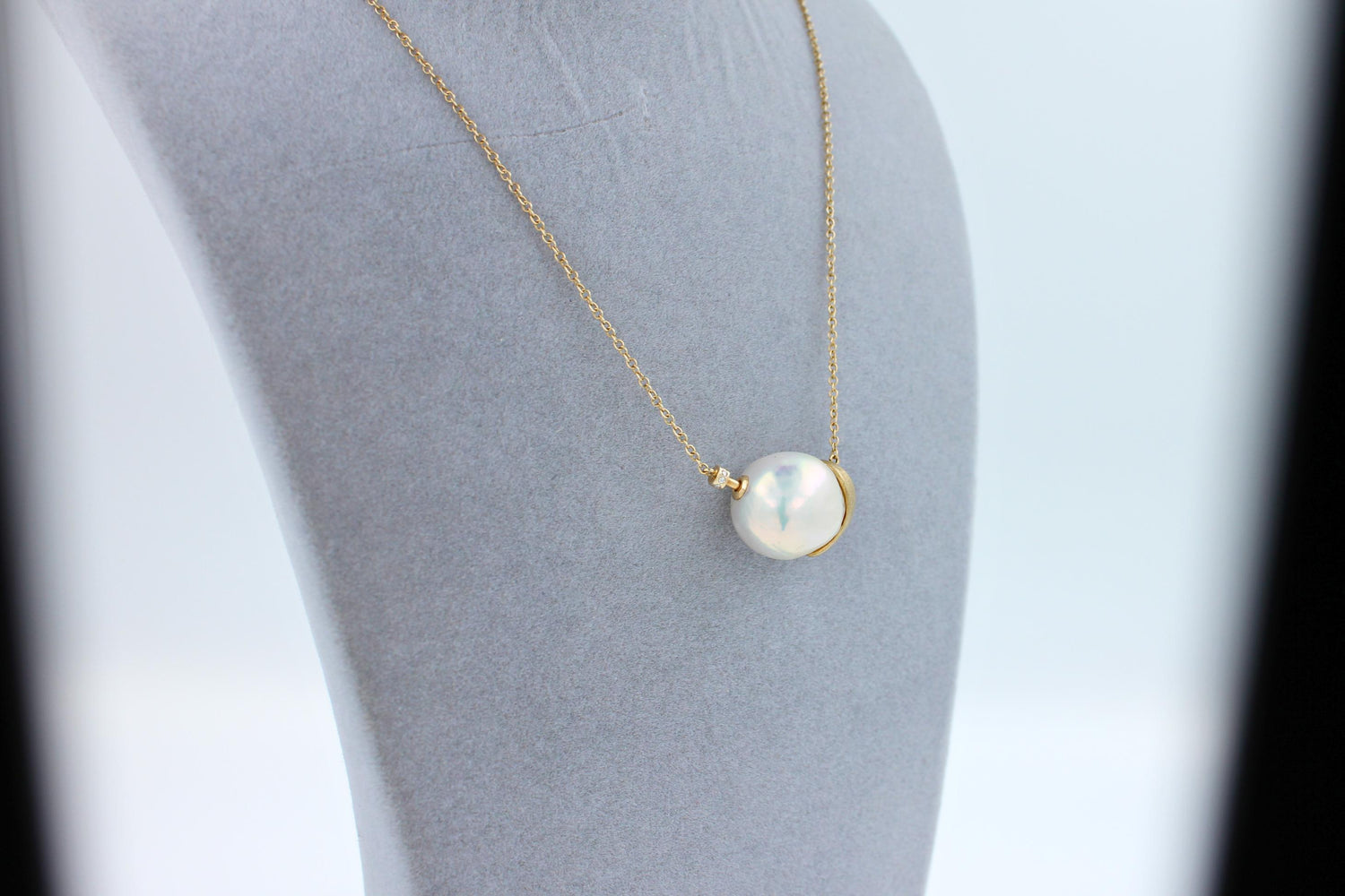 White South Sea Pearl Diamond 18K Gold Satin Brushed Gold Pendant Necklace