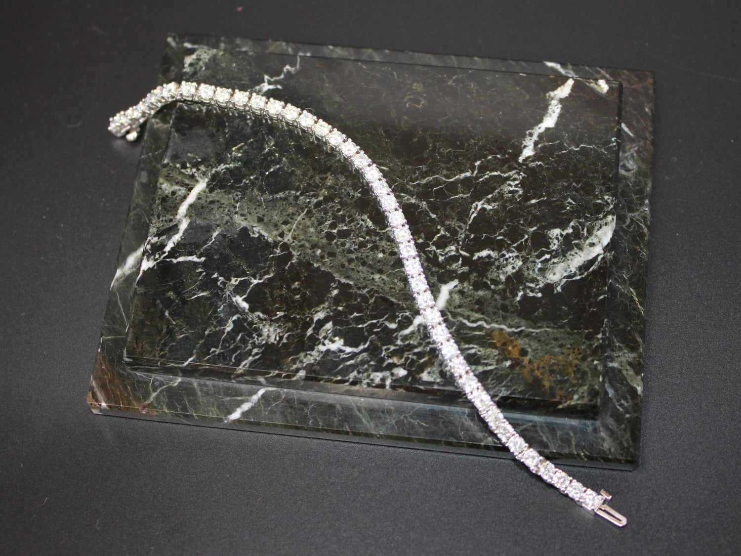 Diamond 7.5 Carat Tennis Line Classic Fashion 14 Karat White Gold Bracelet