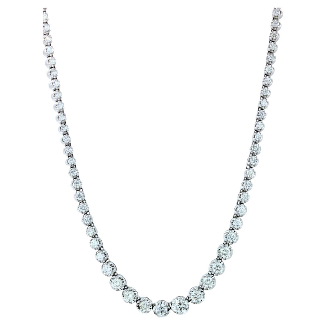 Diamond Classic Graduated Round Brilliant Tennis 18 Karat White Gold Necklace